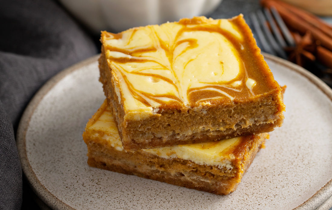 pumpkin cheesecake bars