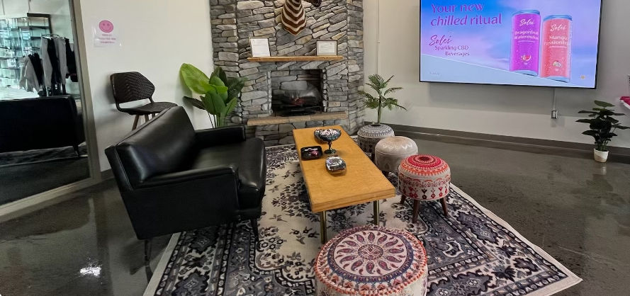 lounge area in Cheeky's