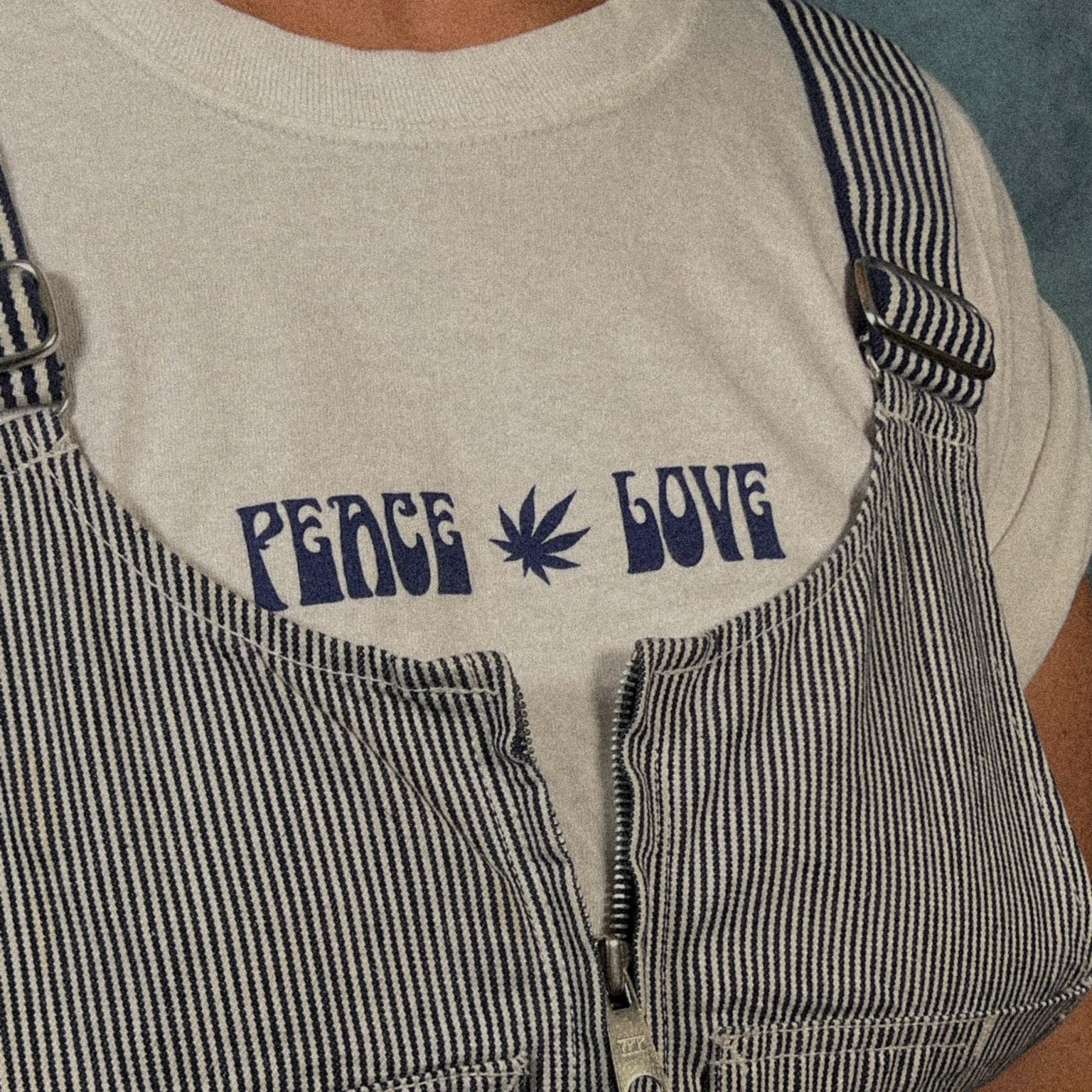 Peace Love Tee
